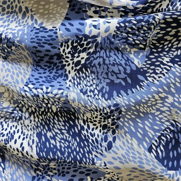 Blue and White Patterned Dress - Picture 2 of 3